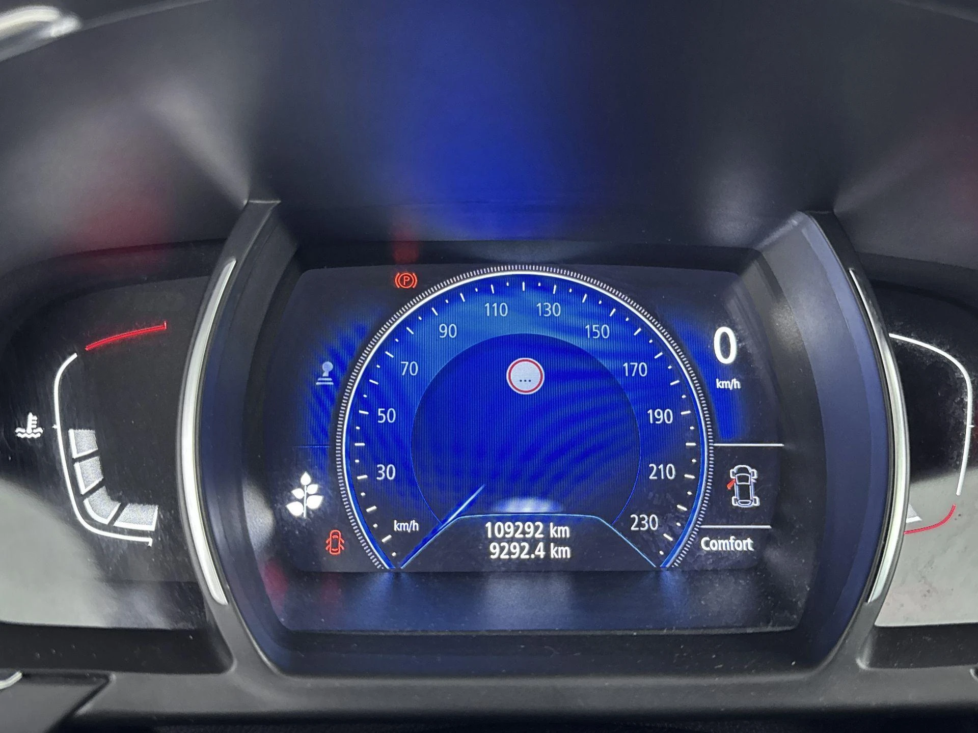 Renault-Grand Scénic-image-8