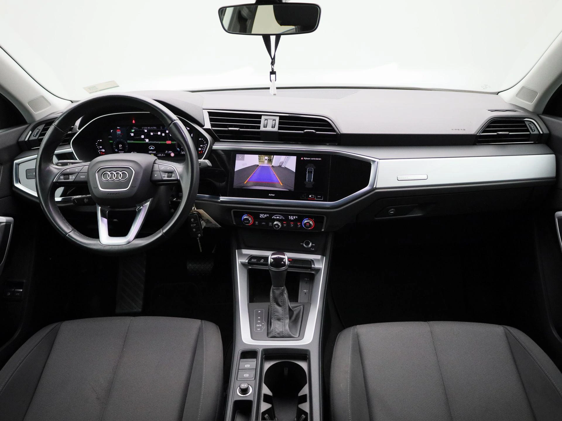 Audi-Q3-image-39