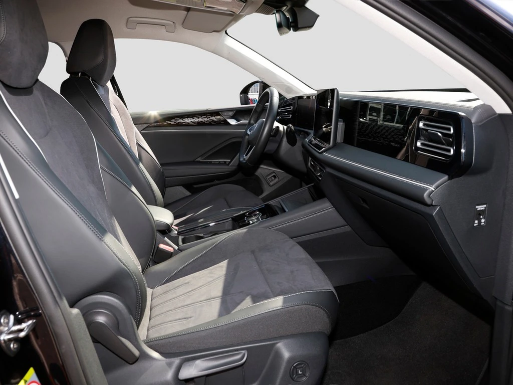 Volkswagen-Tiguan-image-6