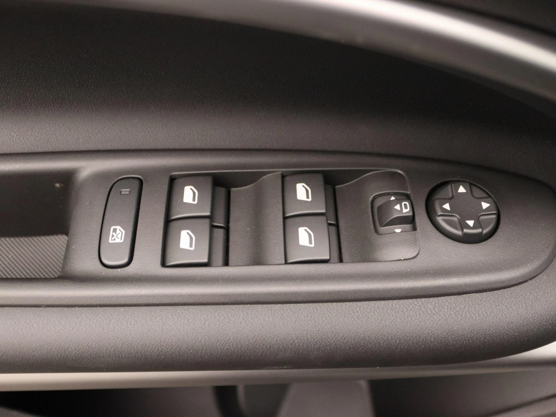 Jeep-Avenger-image-21