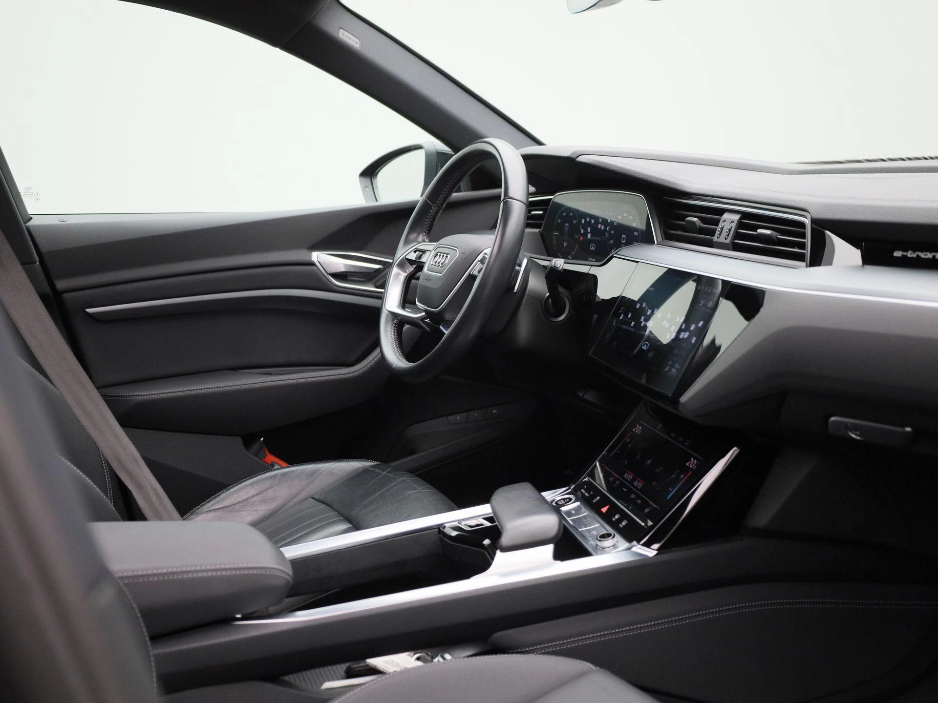 Audi-e-tron-image-38