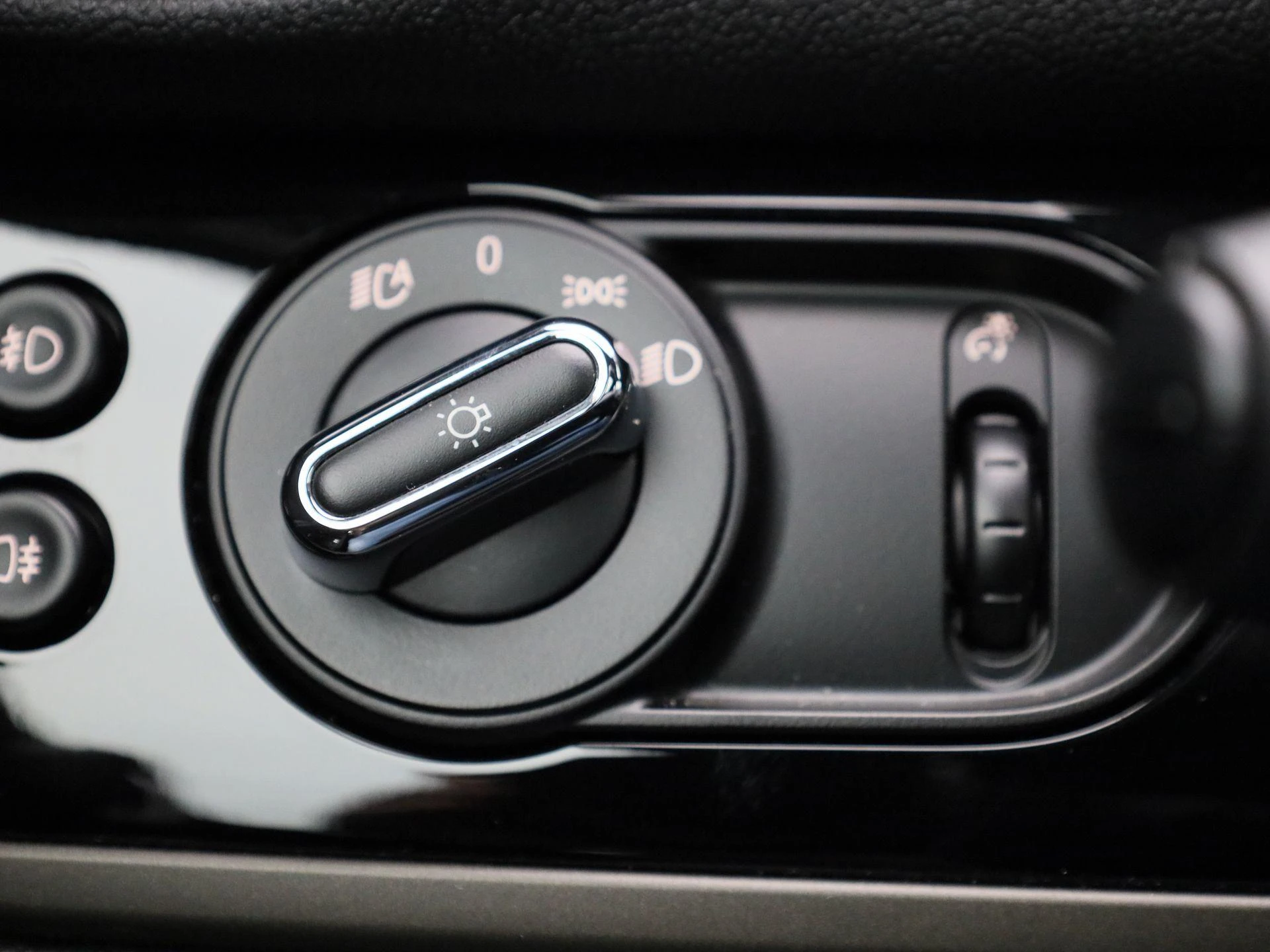MINI-Countryman-image-25
