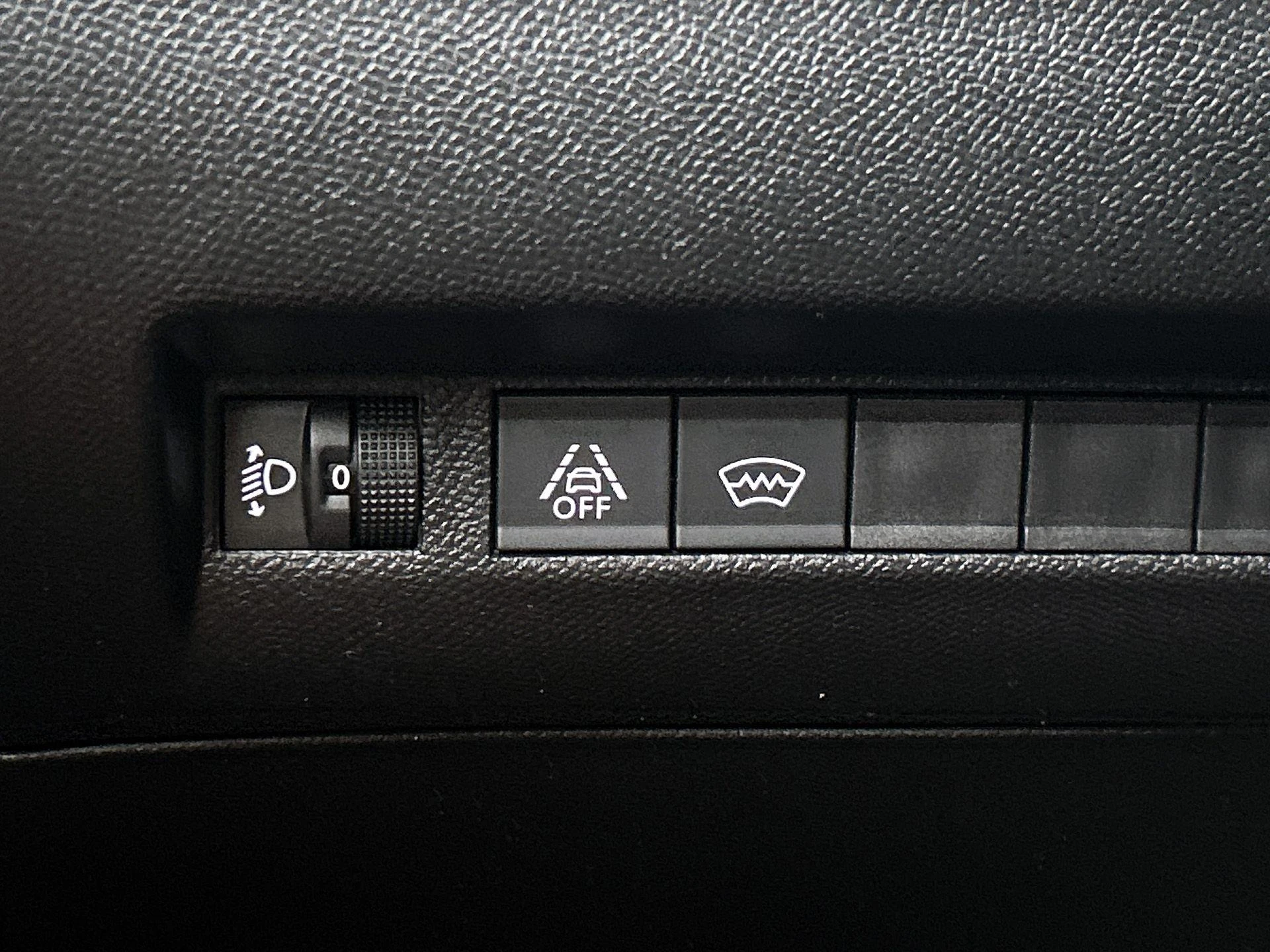 Peugeot-2008-image-23