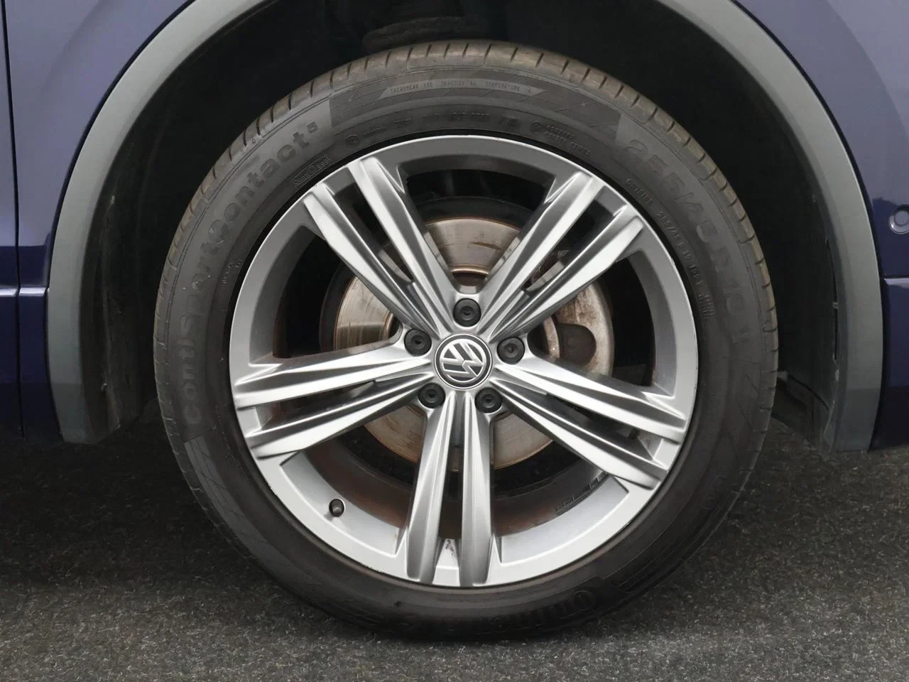 Volkswagen-Tiguan Allspace-image-4