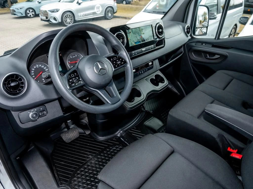 Mercedes-Benz-Sprinter 317-image-8