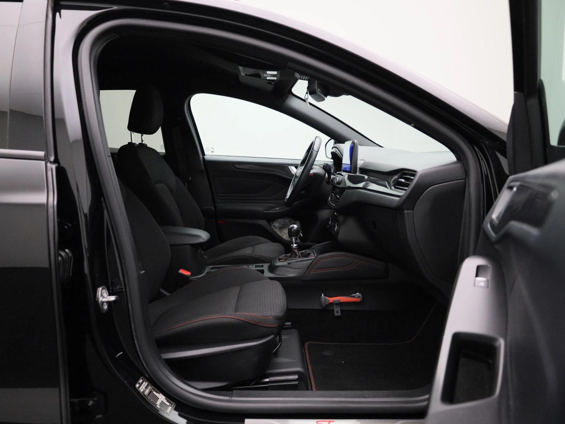Ford Focus Wagon 1.0 EcoBoost Hybrid ST Line X Business
