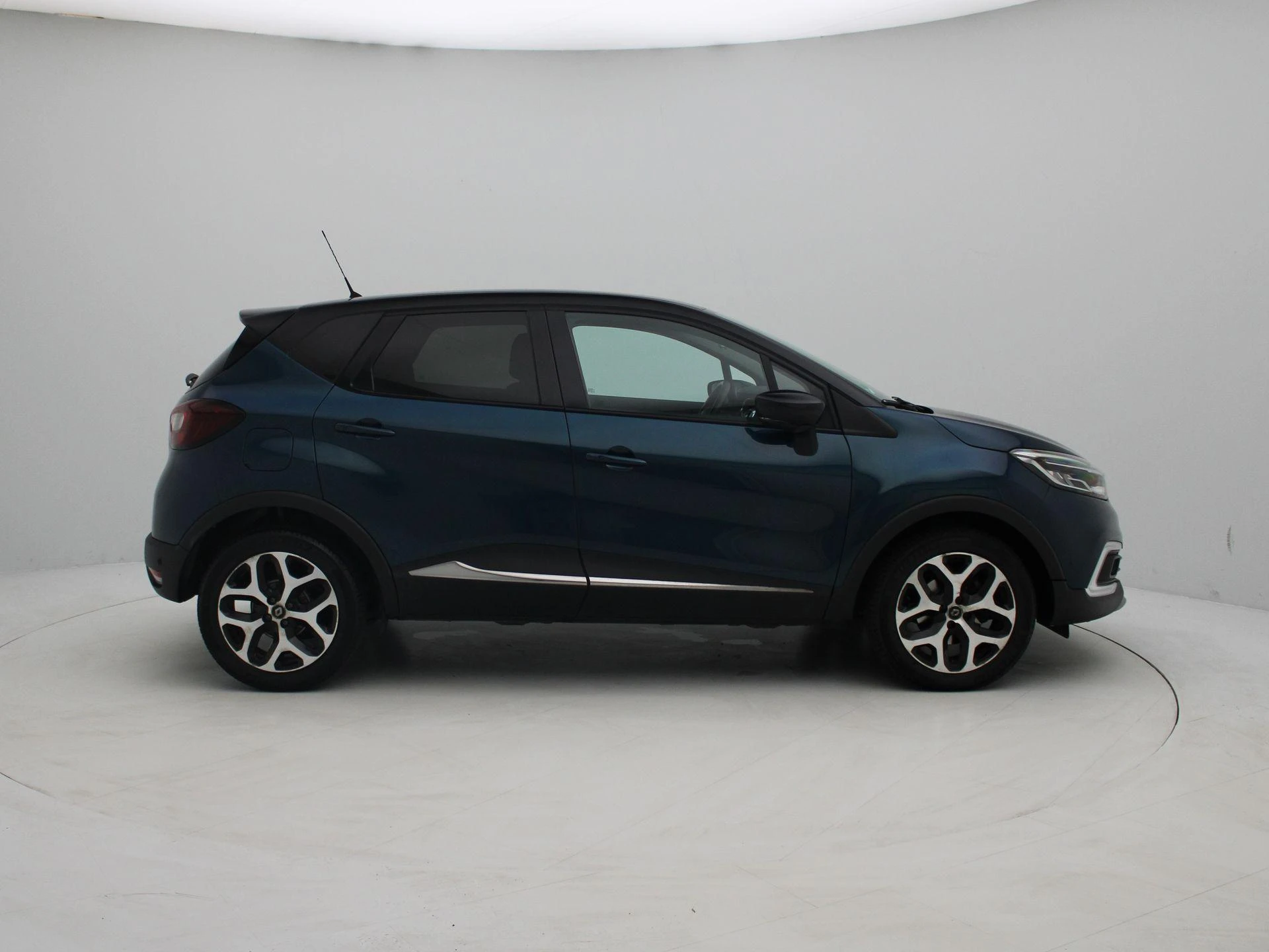 Renault-Captur-image-5