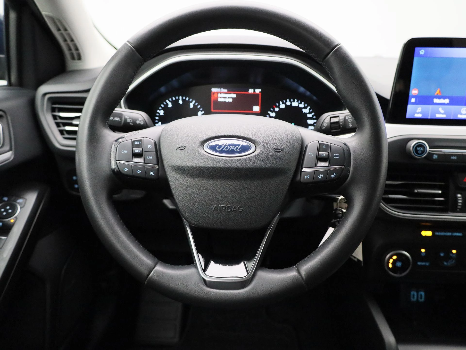 Ford Focus Wagon 1.0 EcoBoost Trend Edition Business