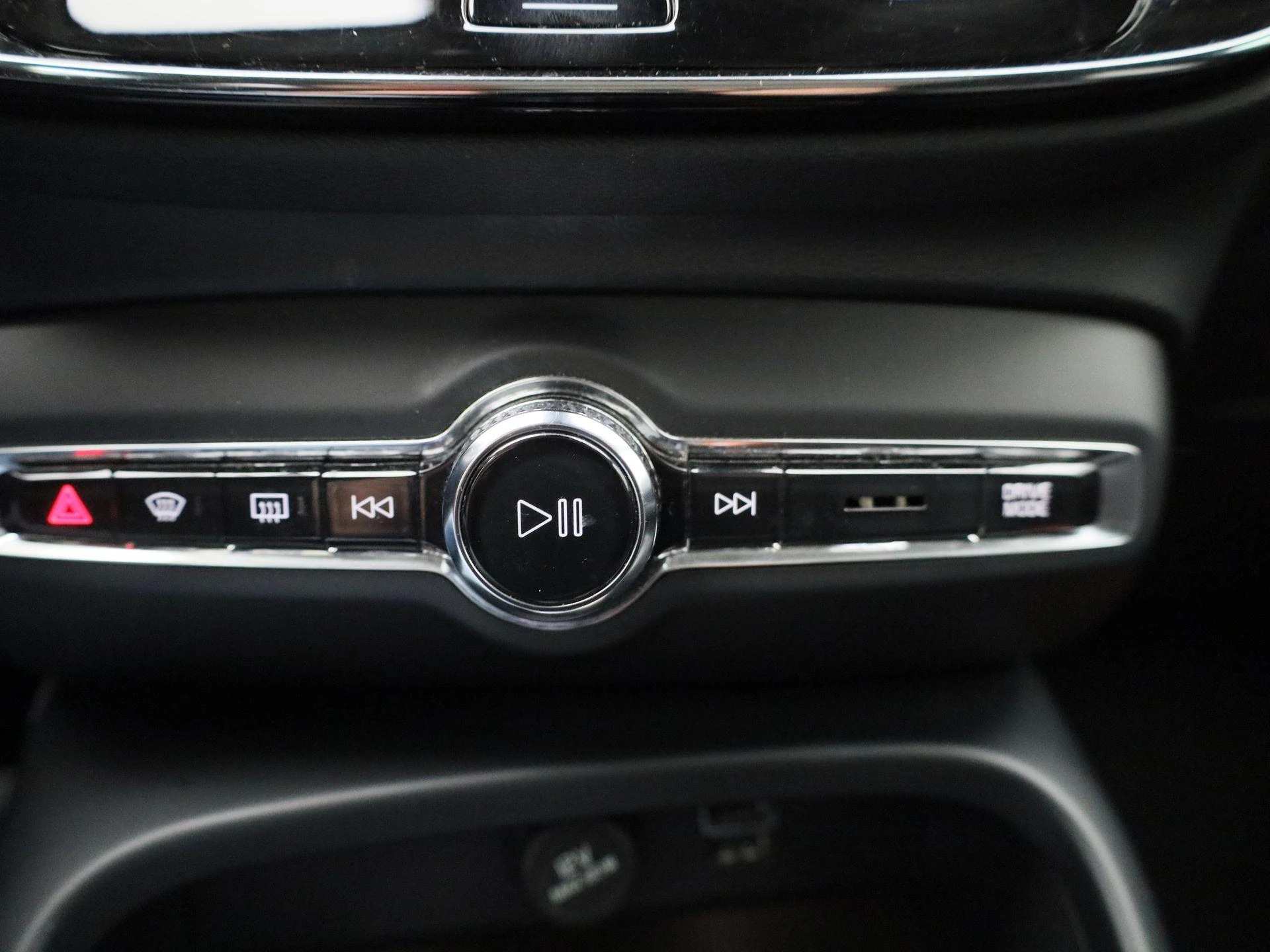 Volvo-XC40-image-23