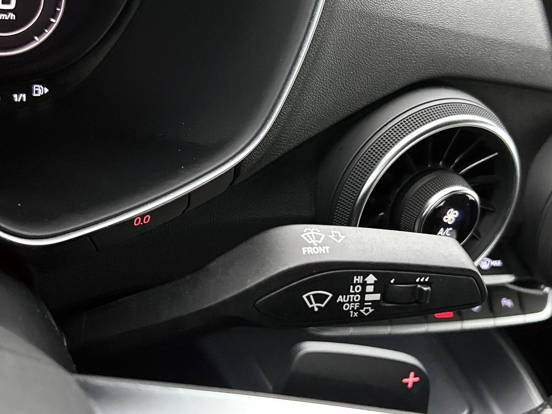 Audi-TT-image-6