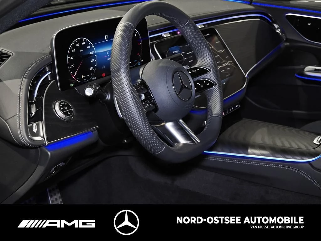 Mercedes-Benz E-Klasse 220 d T AMG AHK MBUX LED SHZ KEYLESS-GO AMG Line