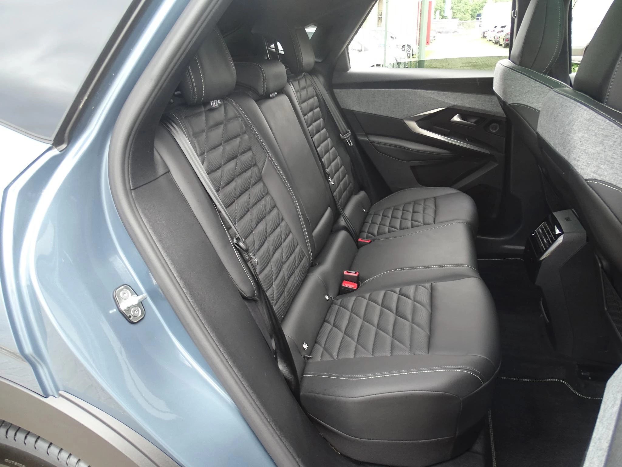 Peugeot 3008 1.2 HYBRID DSC6 GT+leder+pano dak+trekhaak