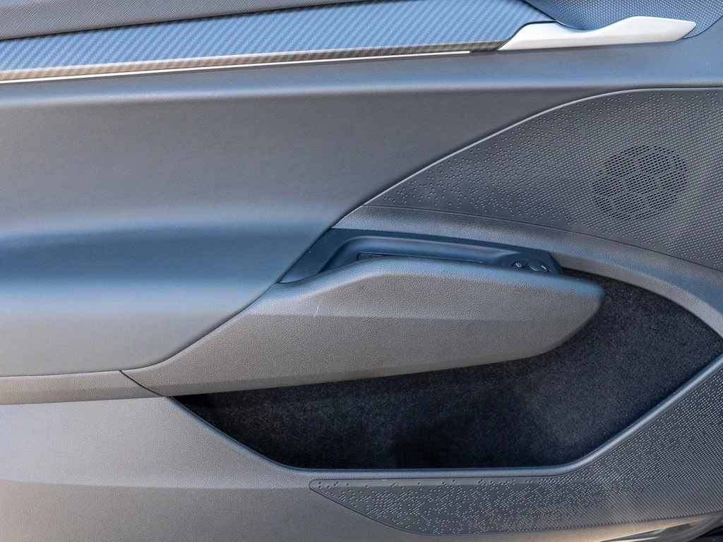 Škoda-Enyaq Coupe-image-18
