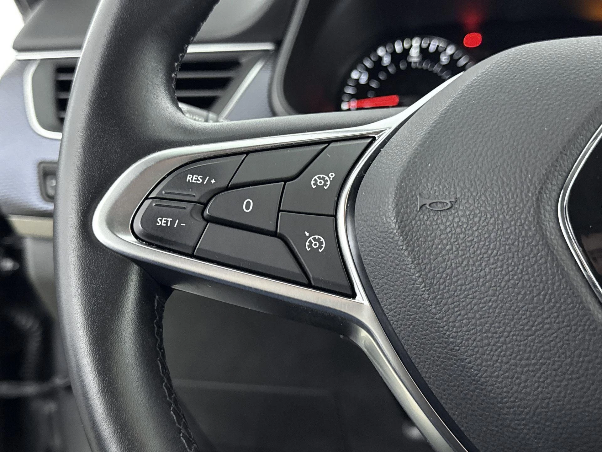 Renault-Arkana-image-5