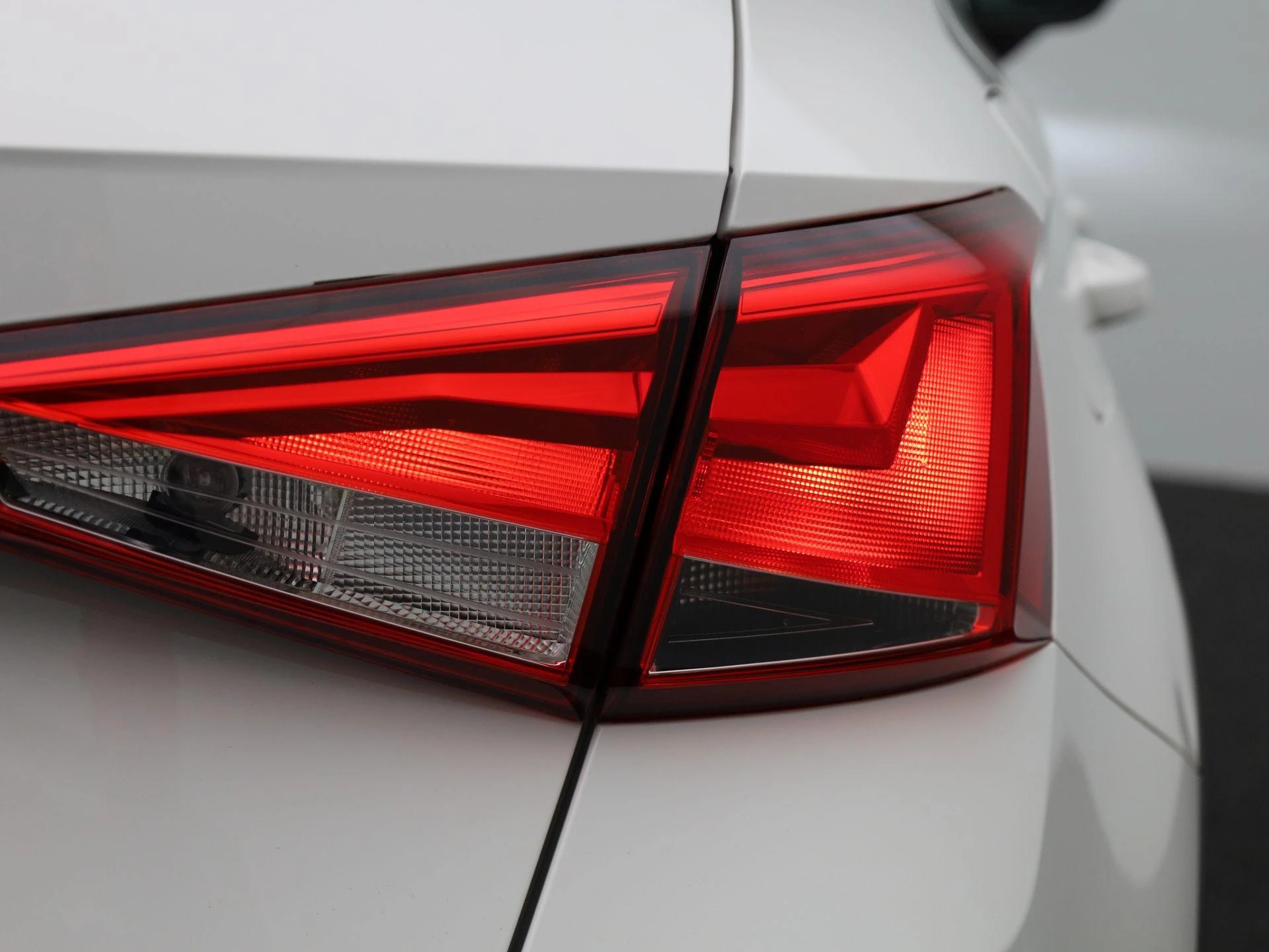 SEAT-Arona-image-34