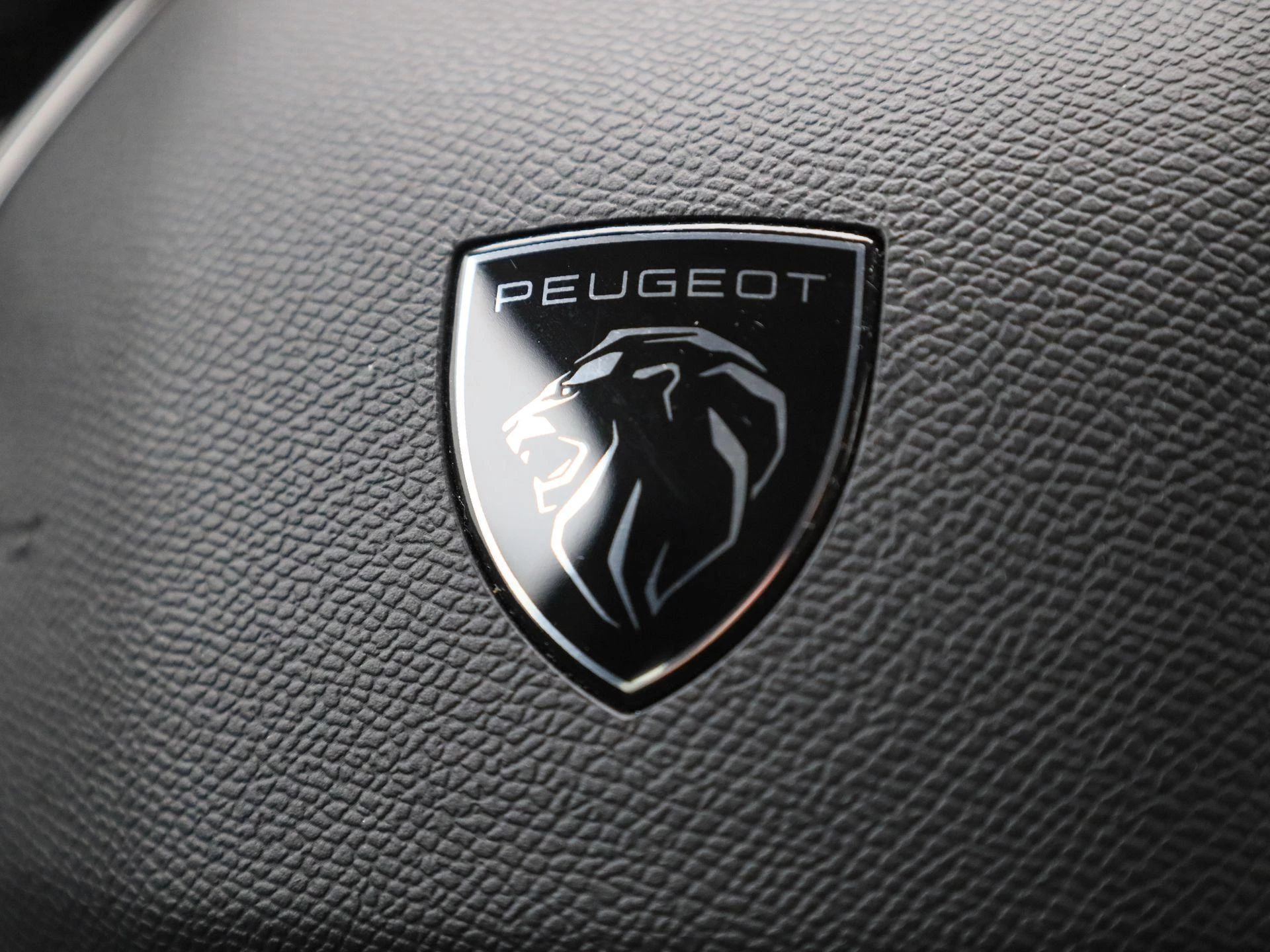 Peugeot-308-image-24