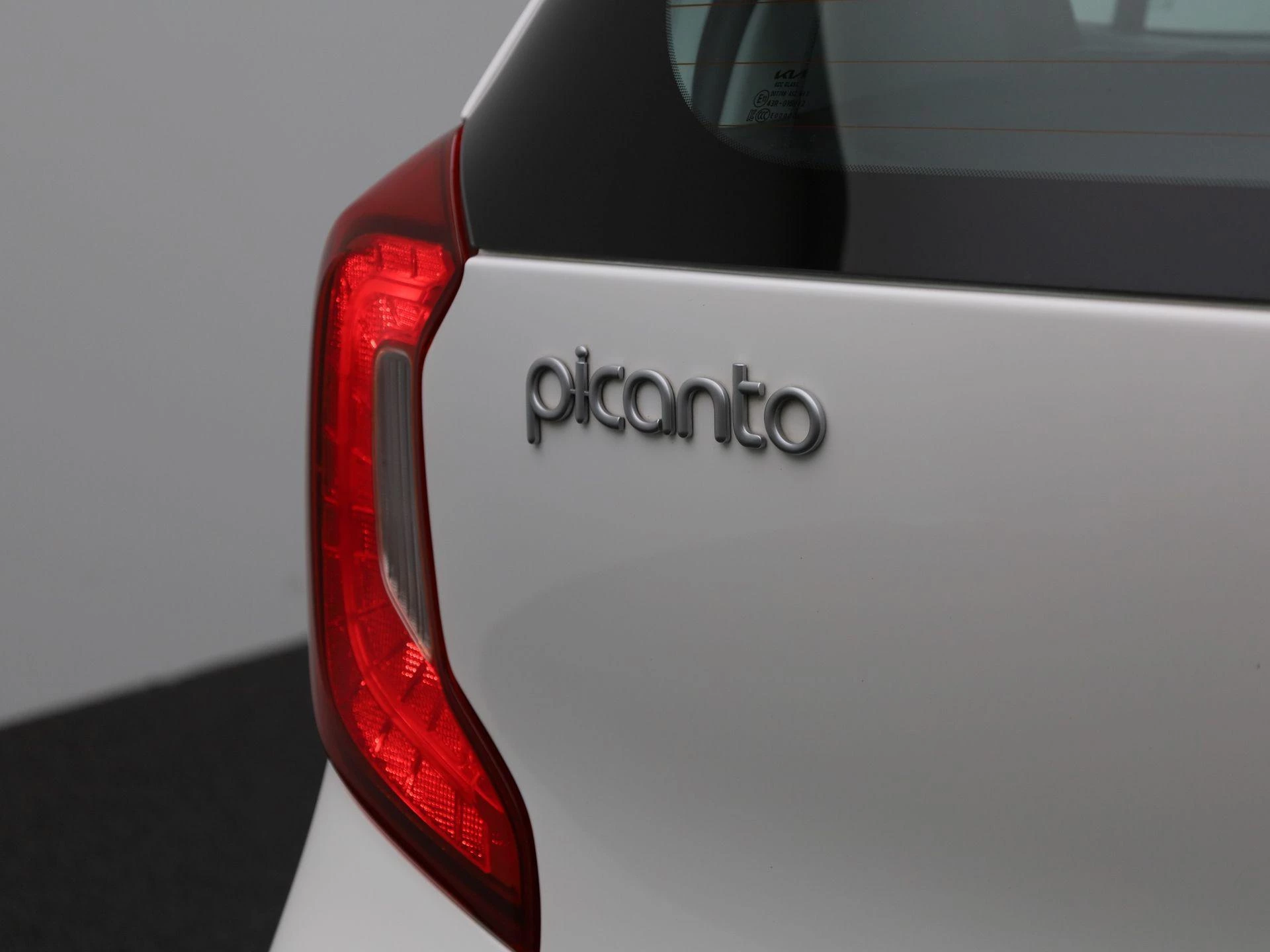 Kia-Picanto-image-32