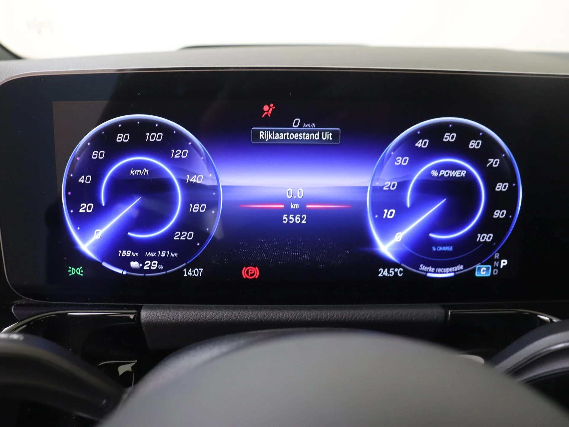 Mercedes-Benz-EQA-image-10