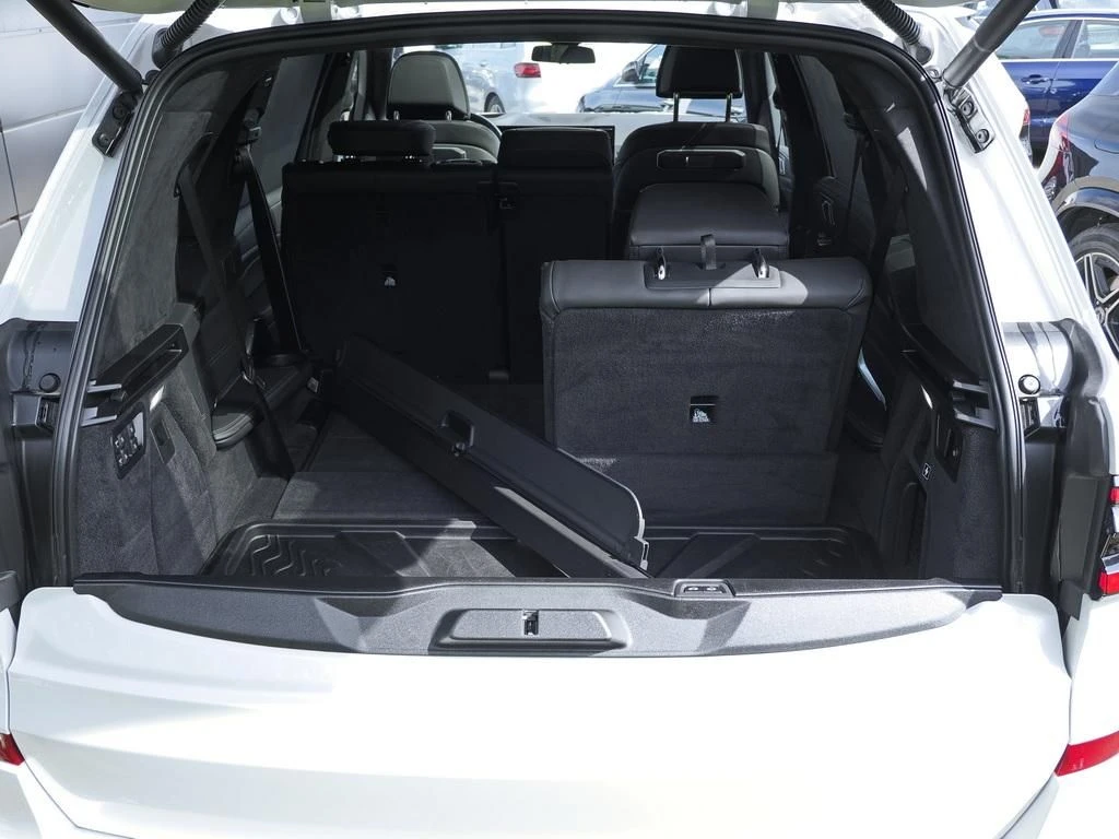 BMW-X7-image-14