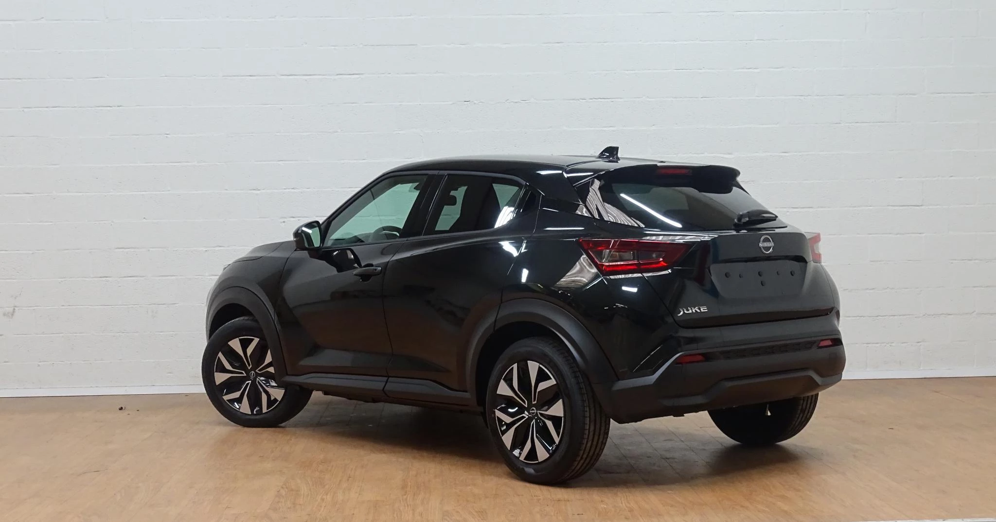 Nissan Juke 1.0 DIG-T Acenta automaat