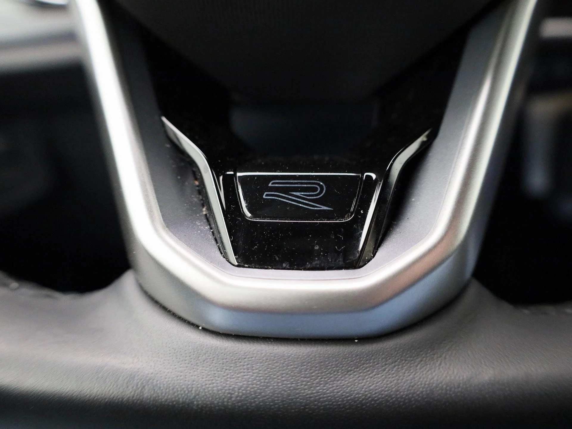 Volkswagen-Polo-image-22