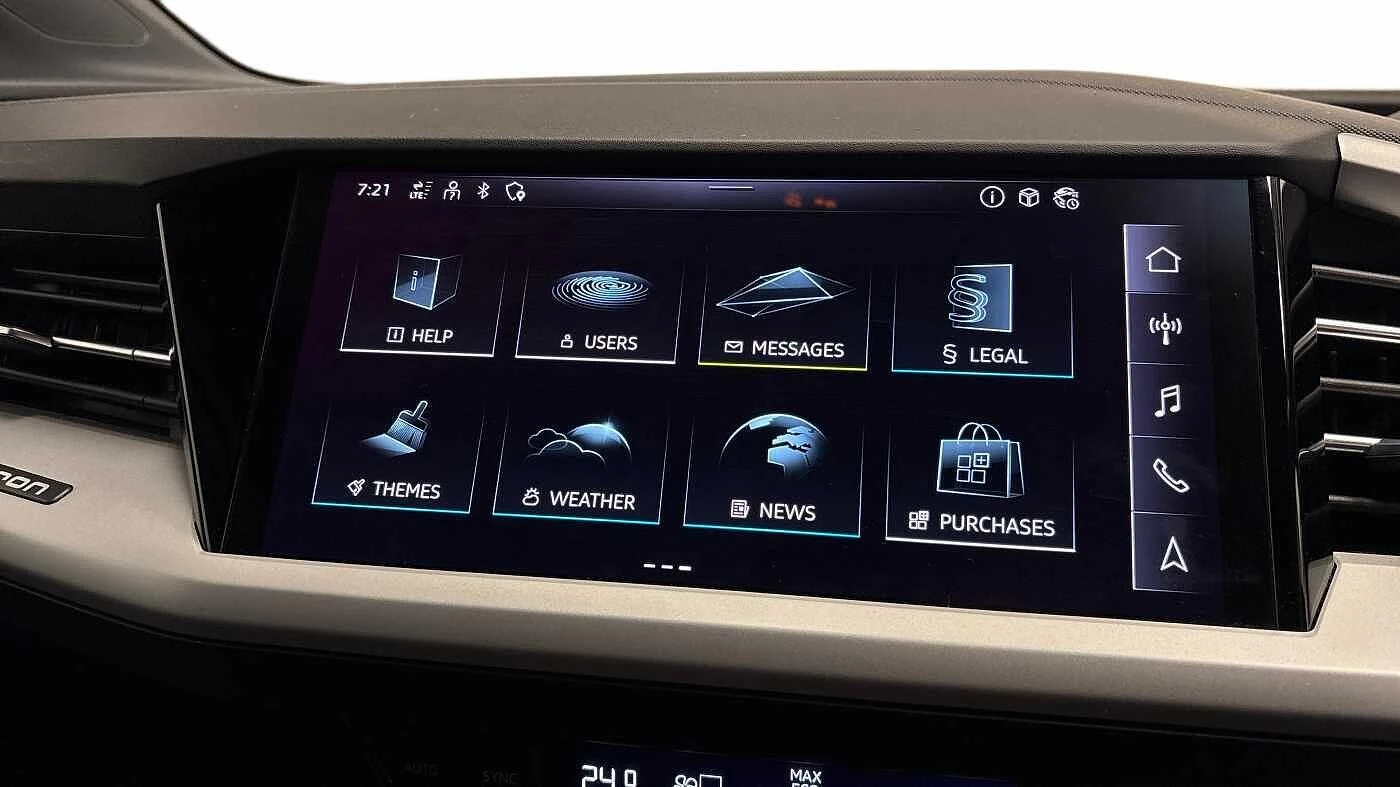 Audi-Q4 e-tron-image-1