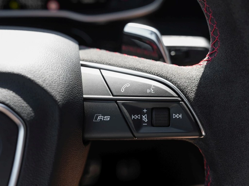 Audi-RSQ3-image-18