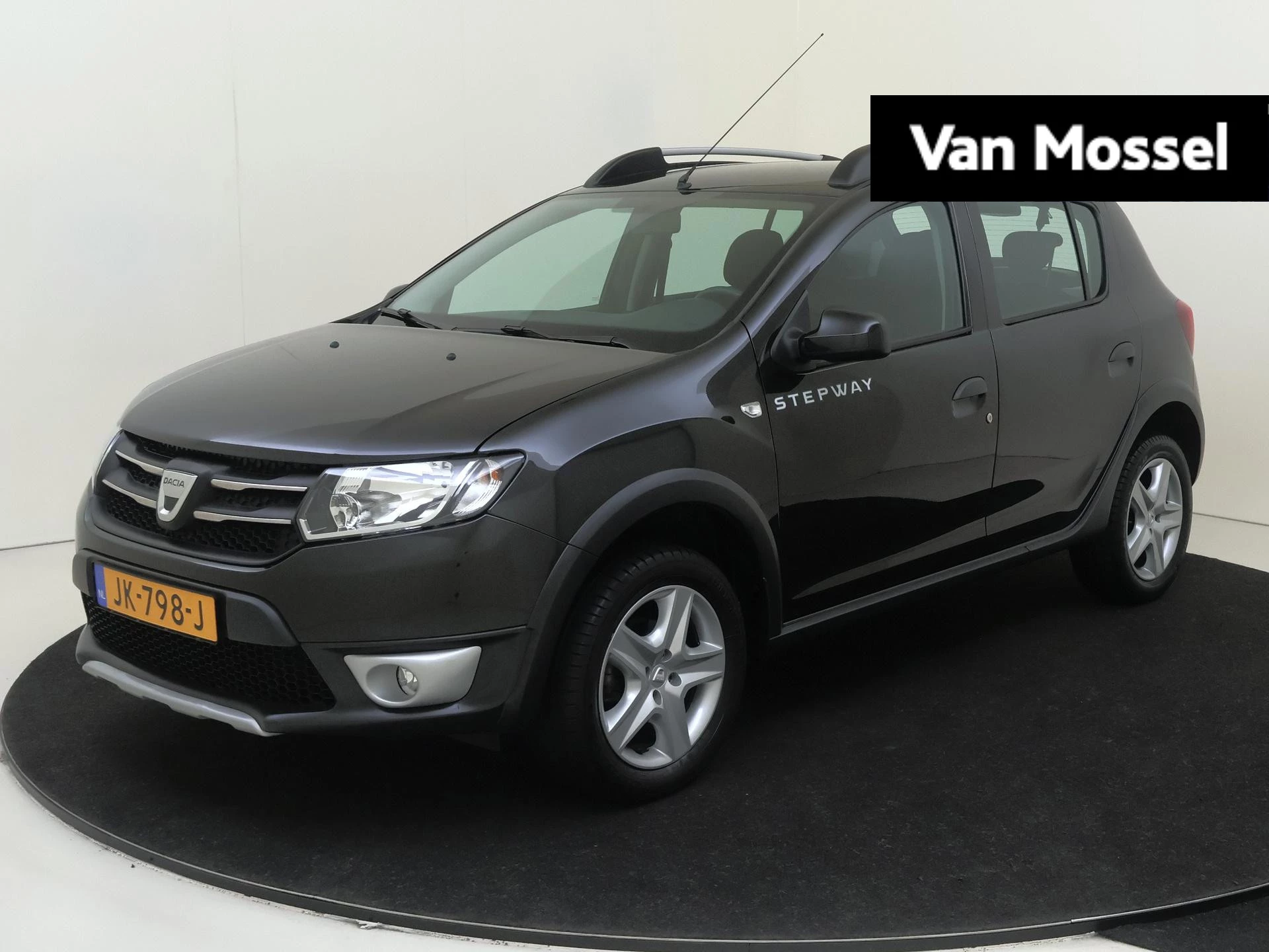 Dacia-Sandero Stepway-image-0