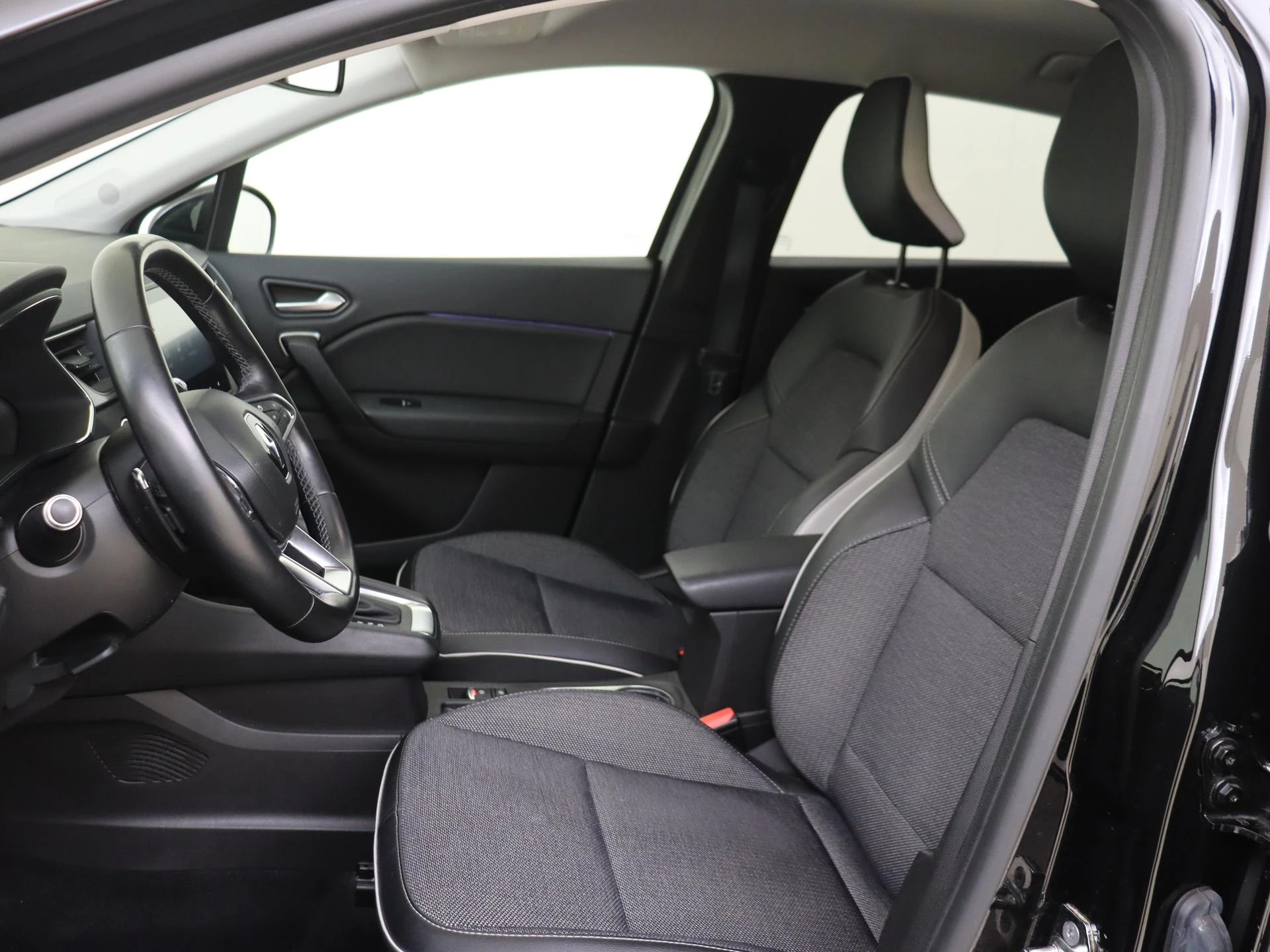 Renault-Captur-image-10