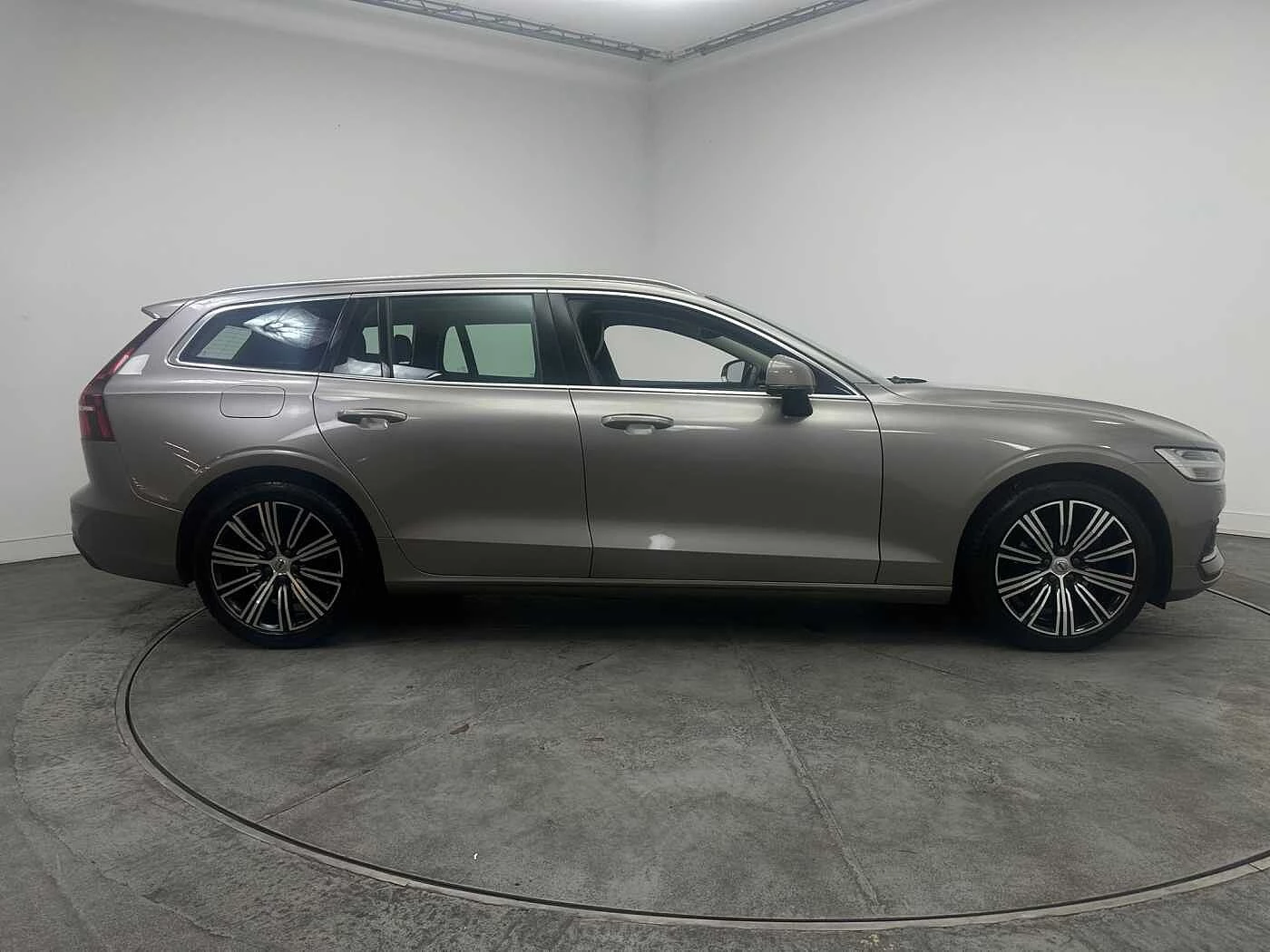 Volvo-V60-image-2