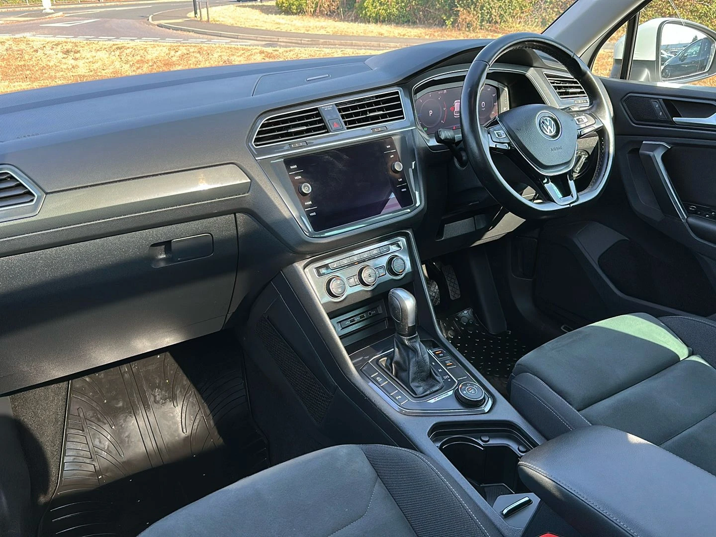 Volkswagen-Tiguan-image-1