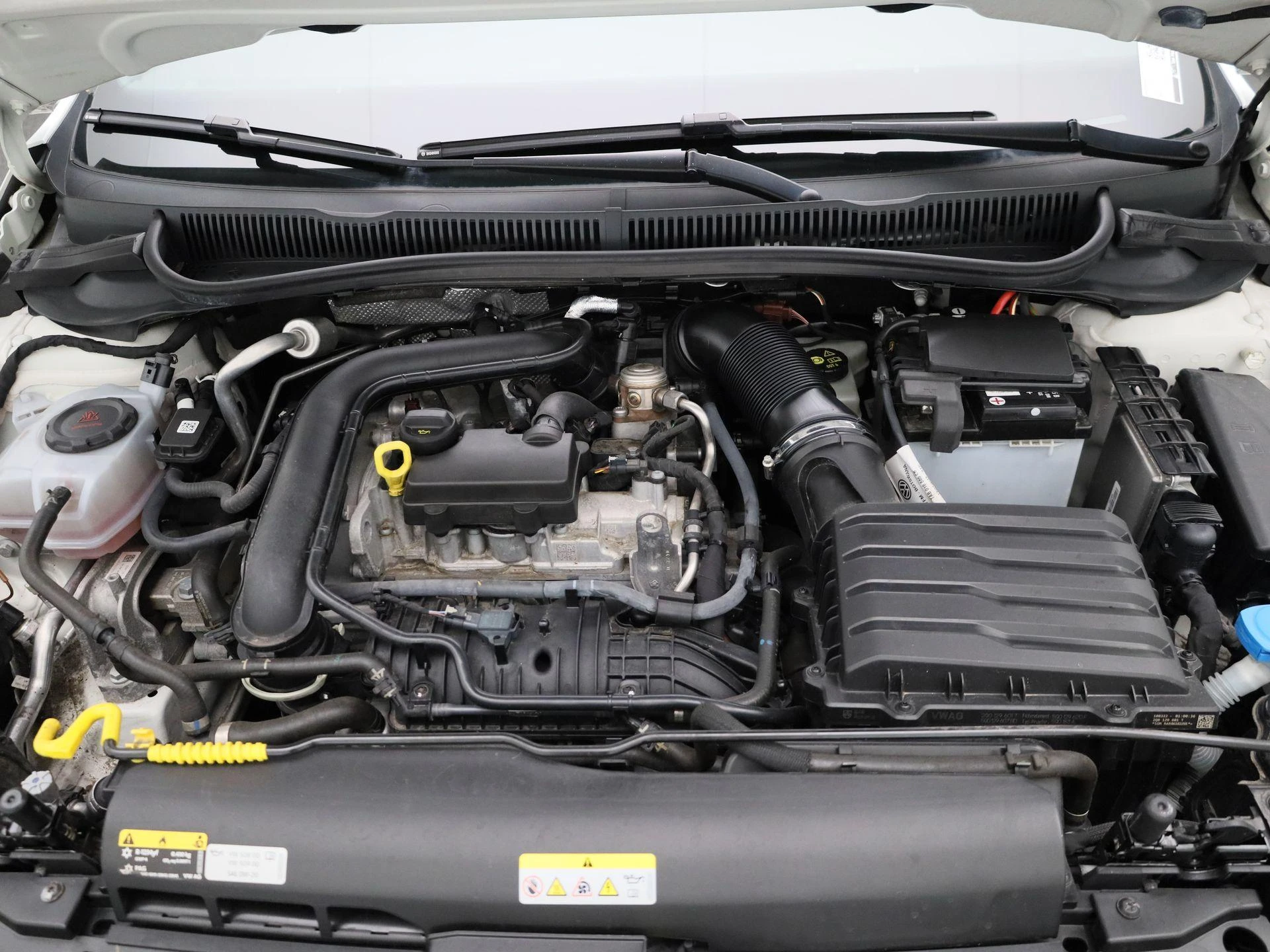 Volkswagen-Polo-image-37