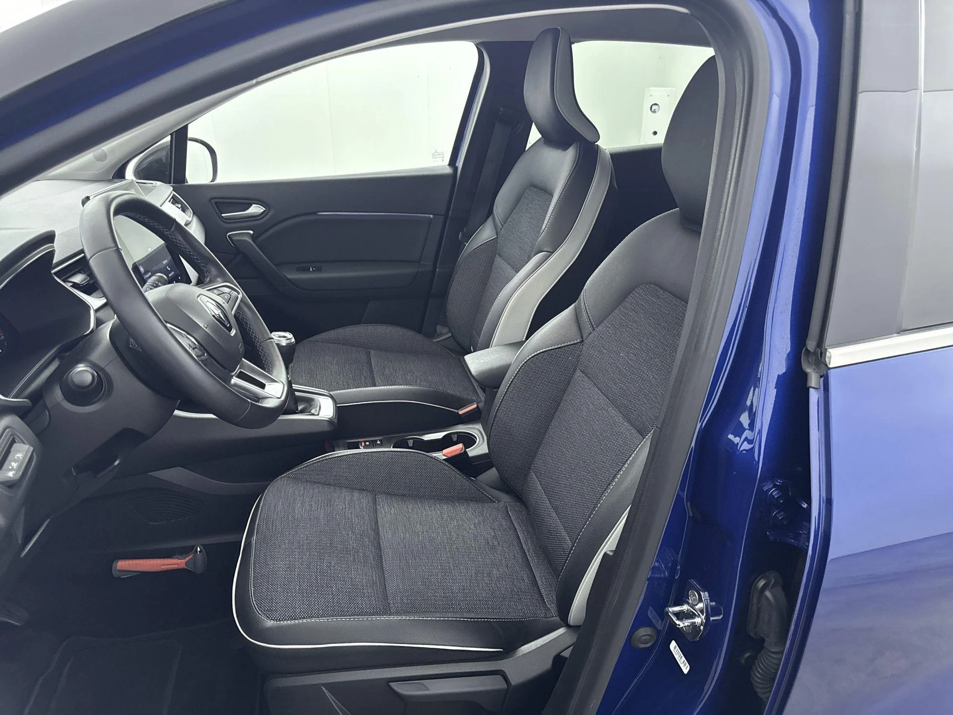 Renault-Captur-image-23