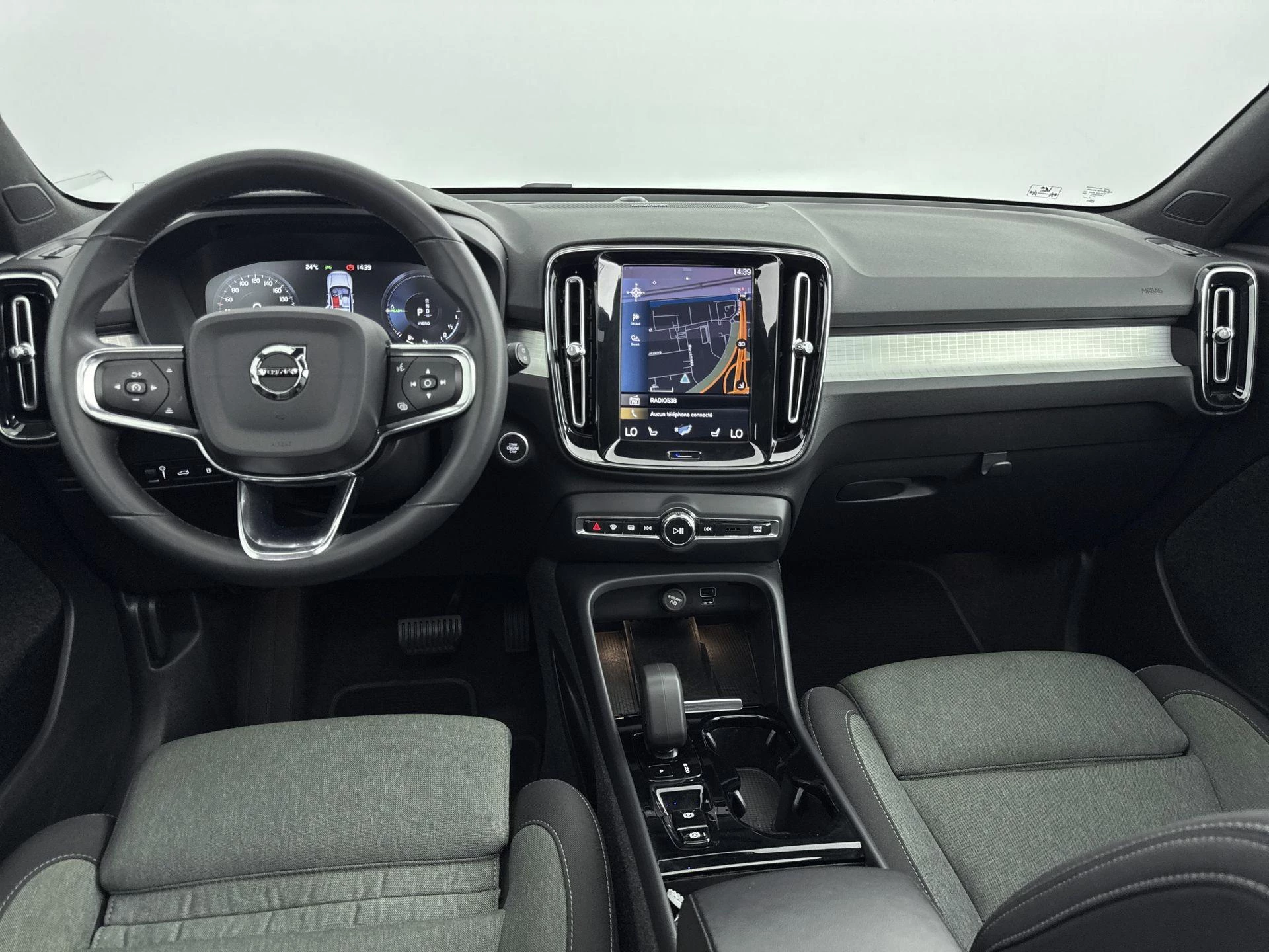 Volvo XC40 T4 Recharge Plus Dark