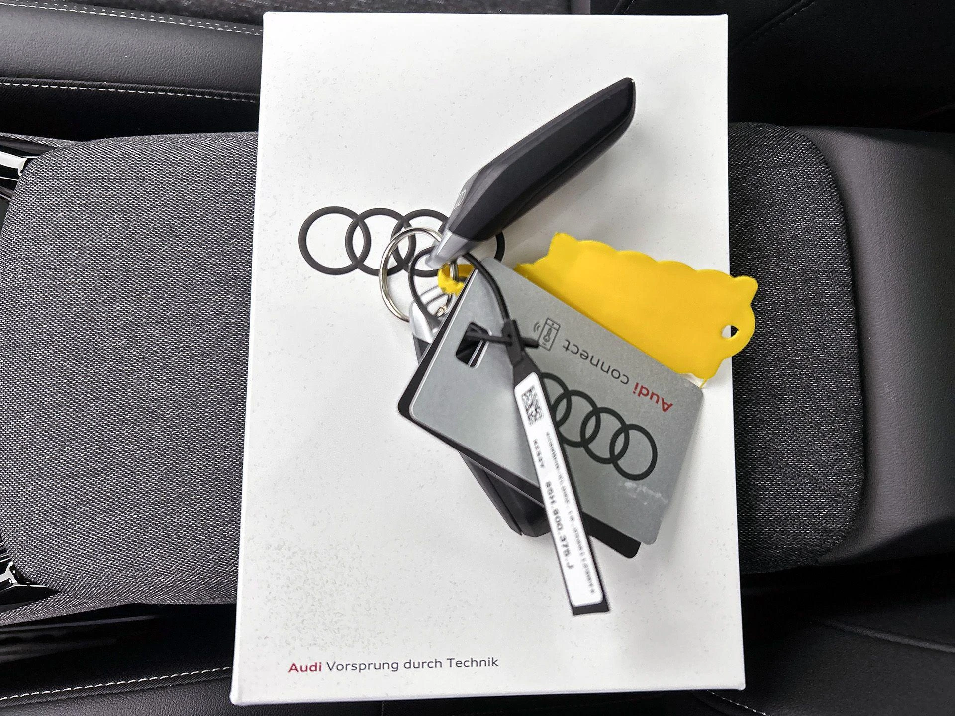 Audi-Q6 e-tron-image-31