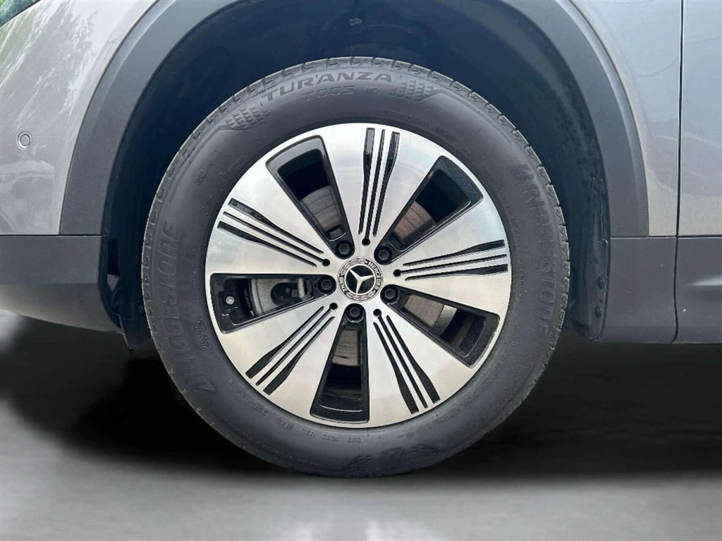 Mercedes-Benz-EQB-image-8