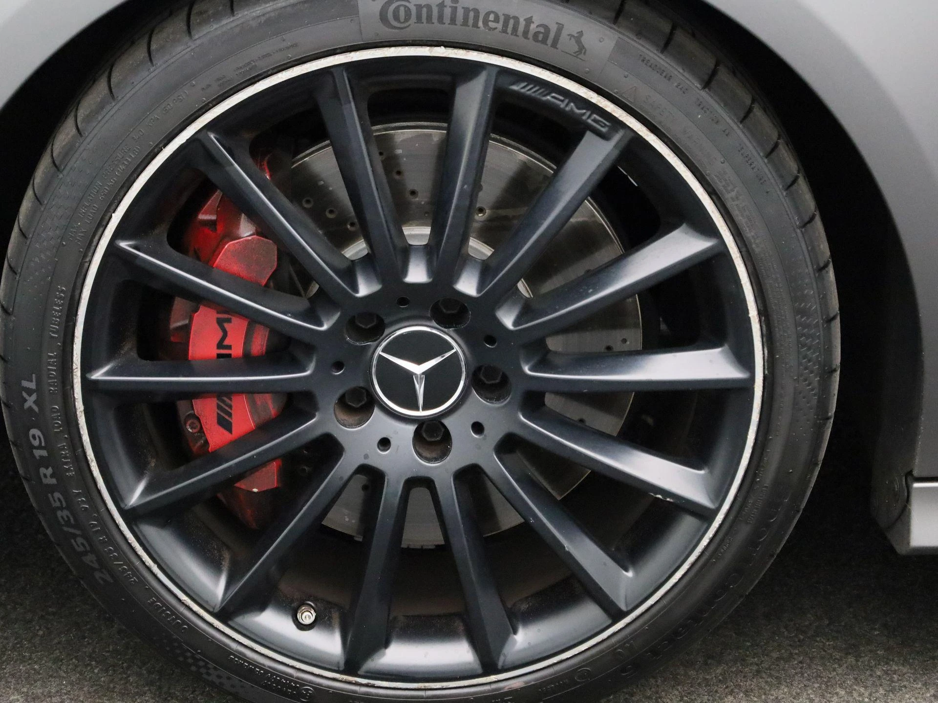 Mercedes-Benz-CLA-image-11