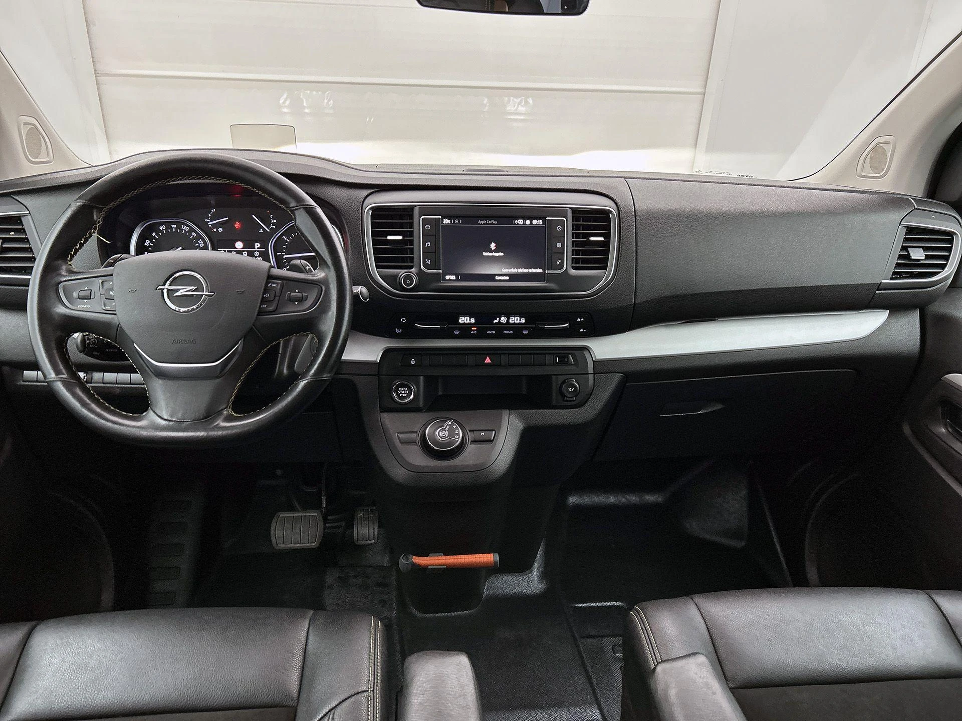Opel-Vivaro-image-19
