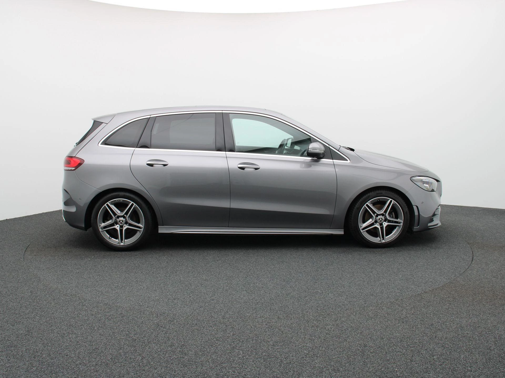 Mercedes-Benz-Classe B-image-5