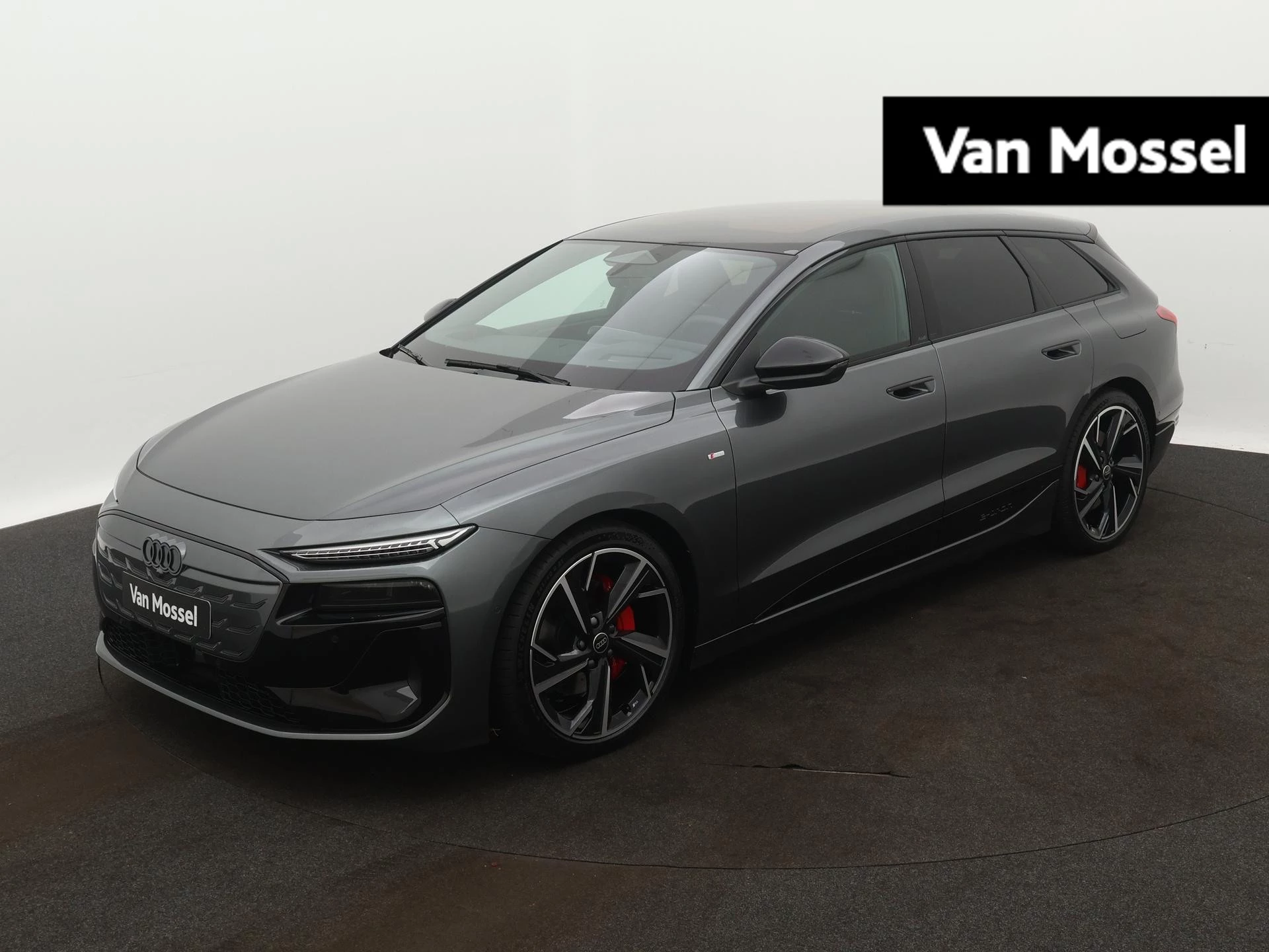 Audi-A6 Avant e-tron-image-0