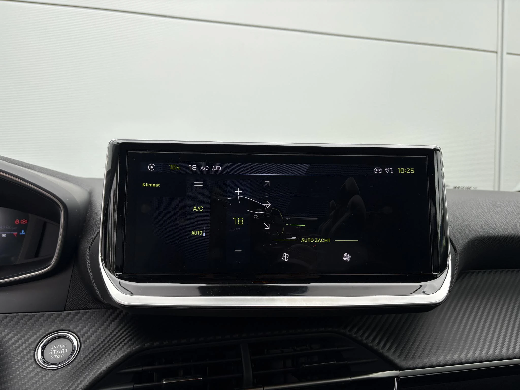 Peugeot 208 1.2 Hybrid 110 e-DCS6 Allure