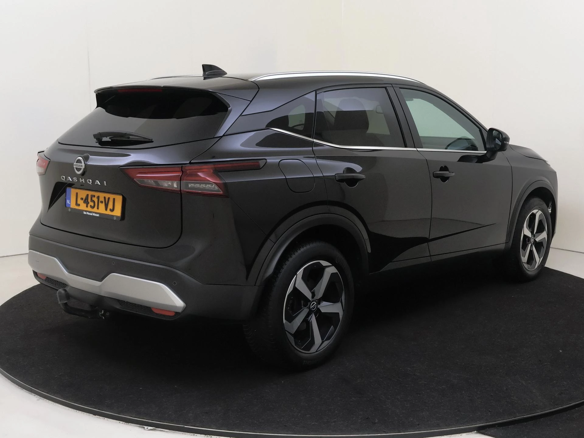 Nissan-QASHQAI-image-3