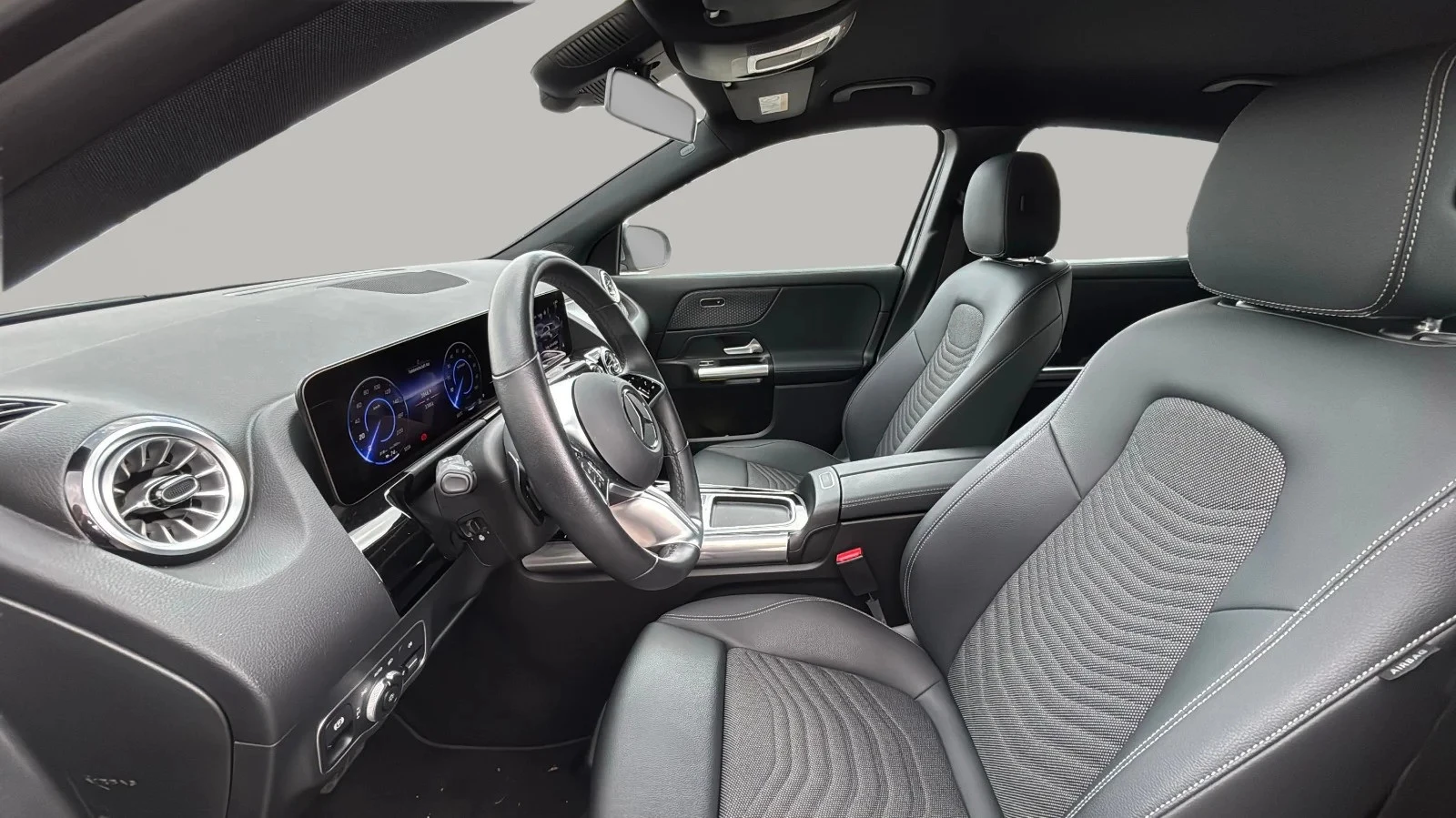 Mercedes-Benz-EQA-image-10