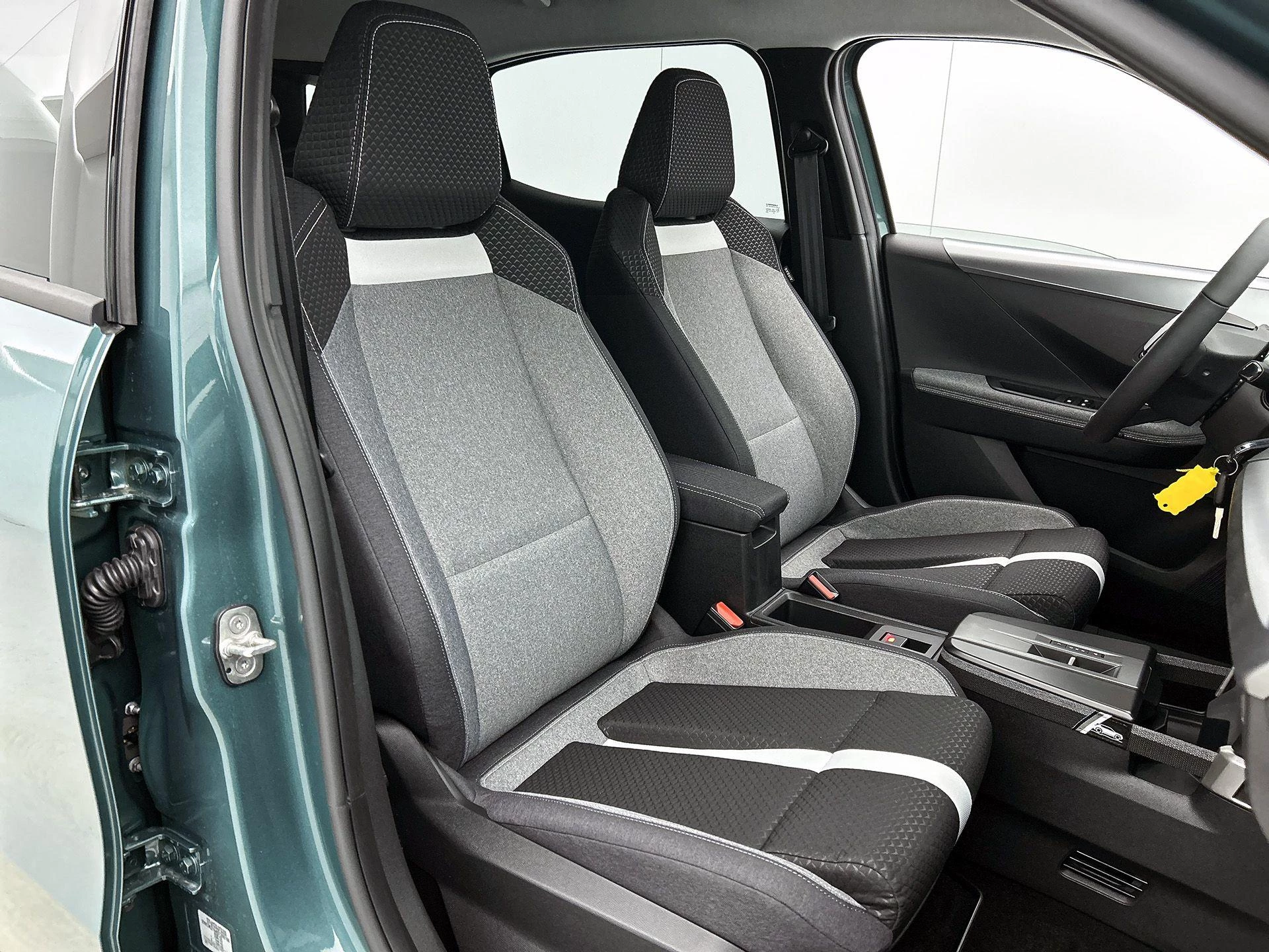 Opel-Frontera-image-36