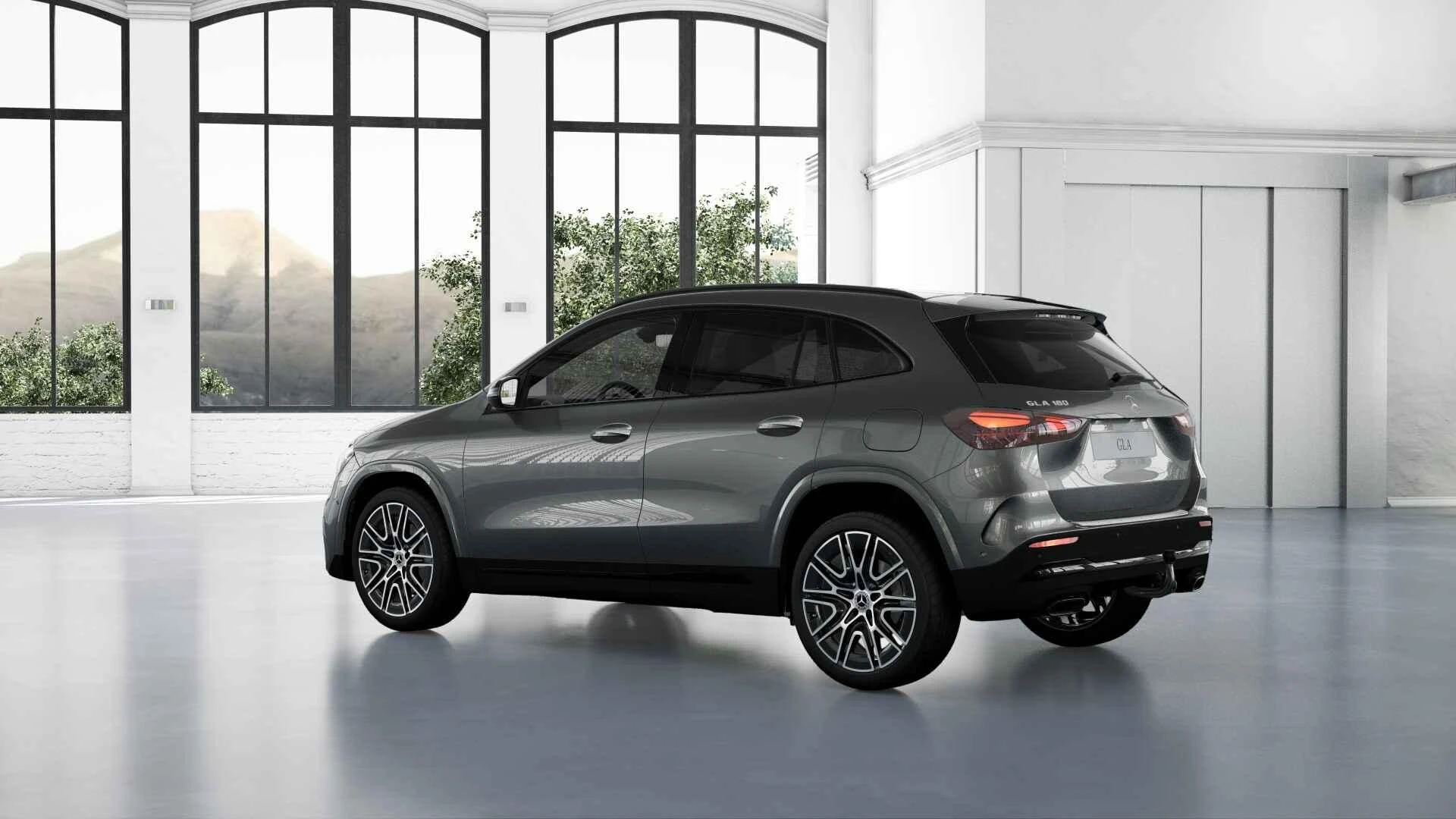 Mercedes-Benz-GLA-image-2