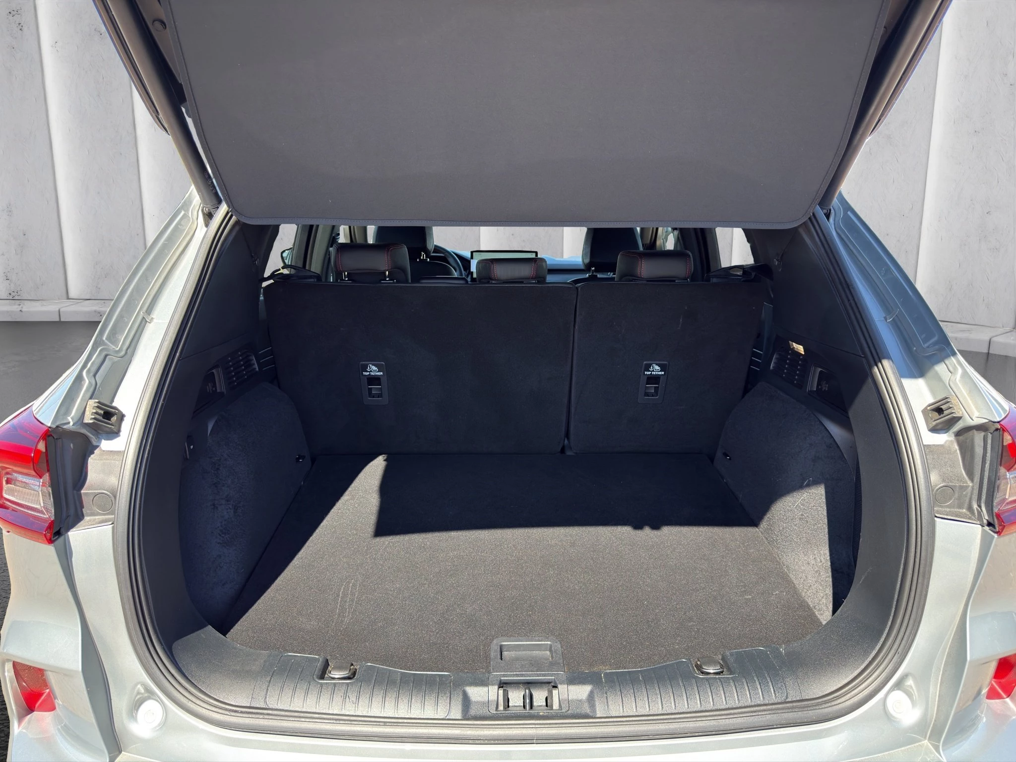 Ford Kuga ST-Line X Aut.*360GRAD*LED-MATRIX*NAVI*GRA*WINTER-PKT.