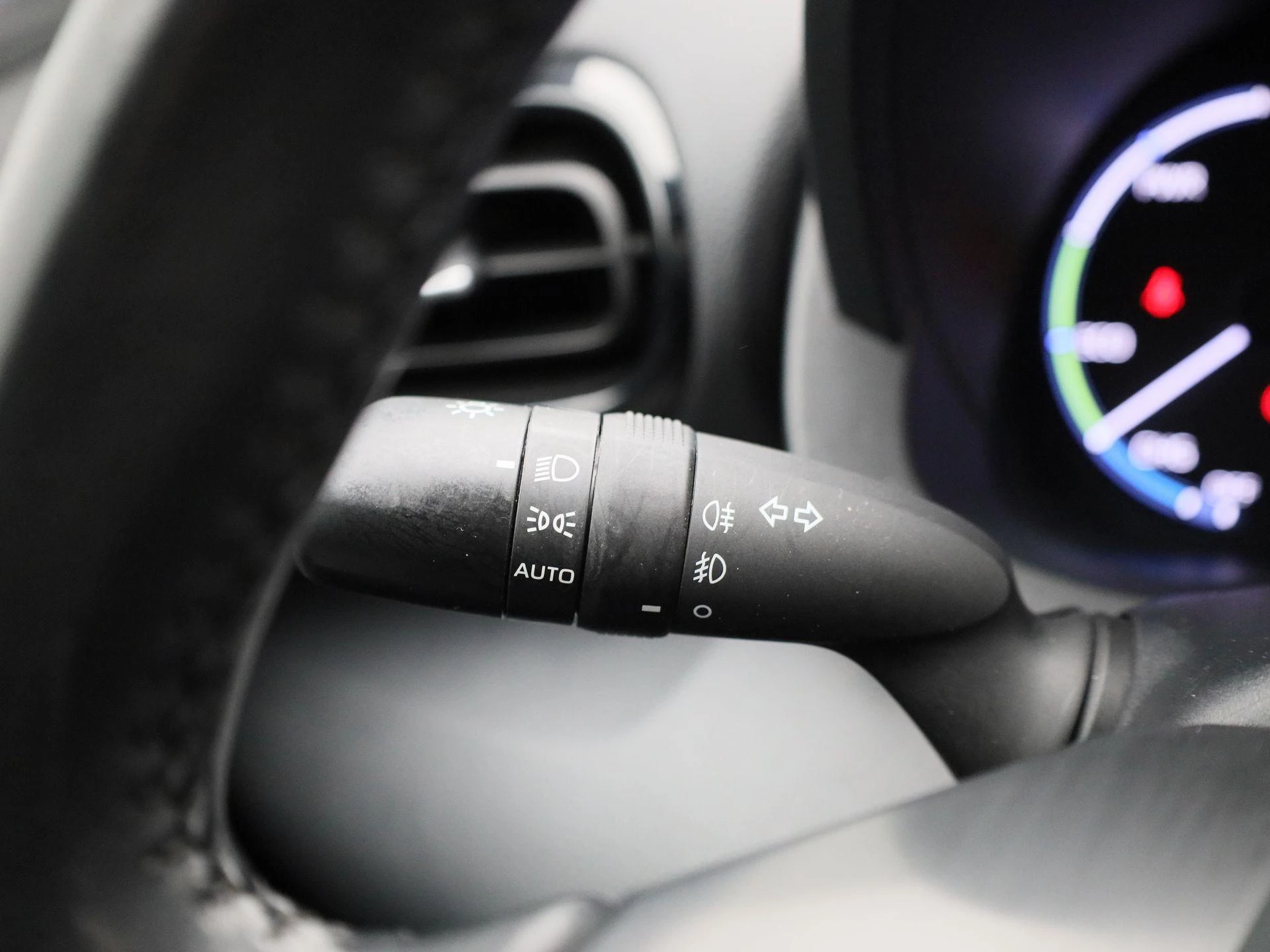 Toyota-Yaris Cross-image-20