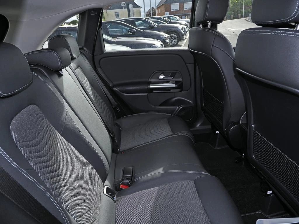 Mercedes-Benz-B-Klasse 200-image-13