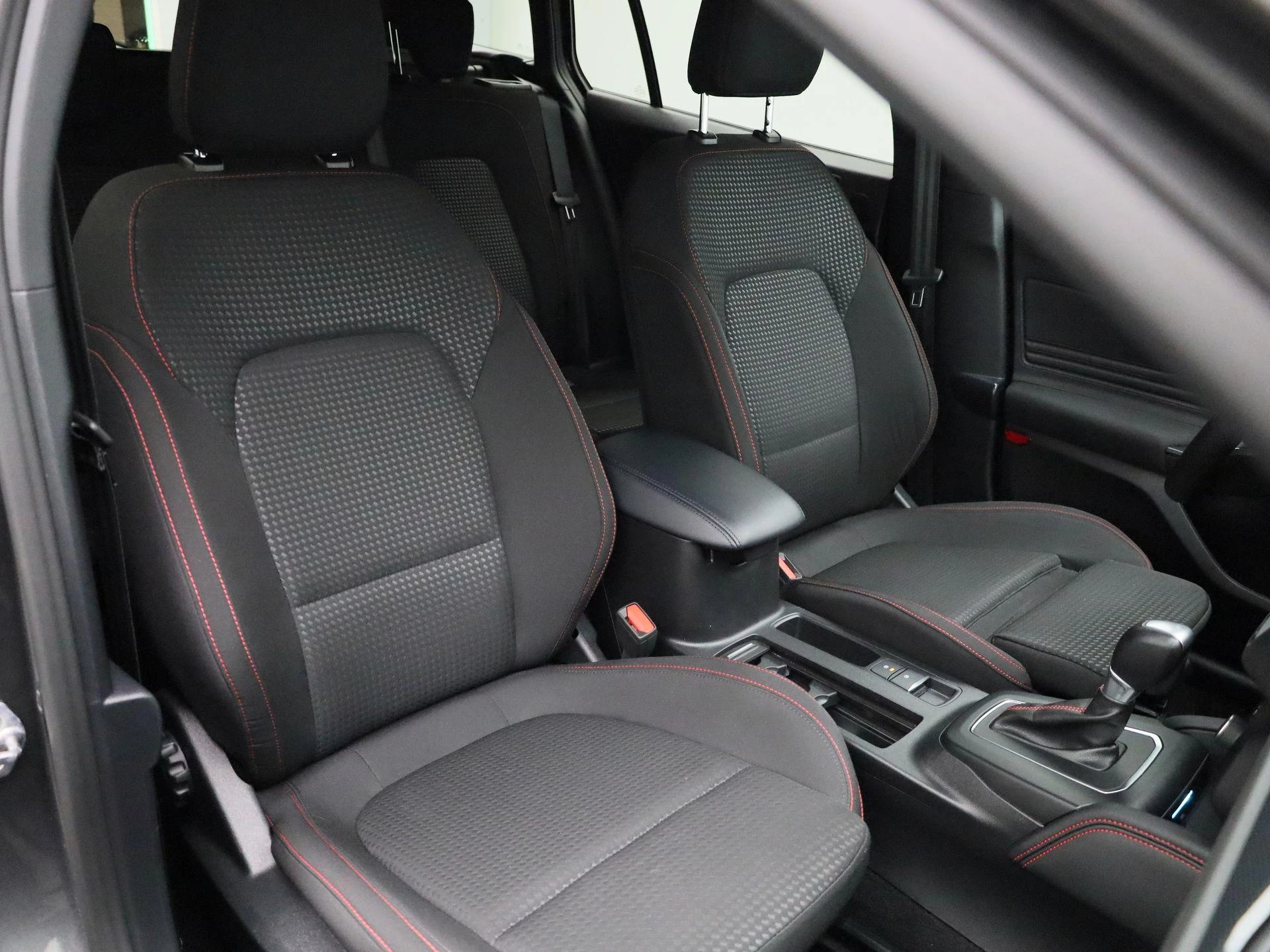 Ford Focus Wagon 1.0 EcoBoost Hybrid ST Line X