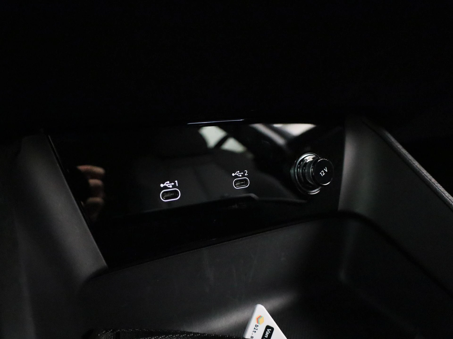 Audi-Q6 e-tron-image-29